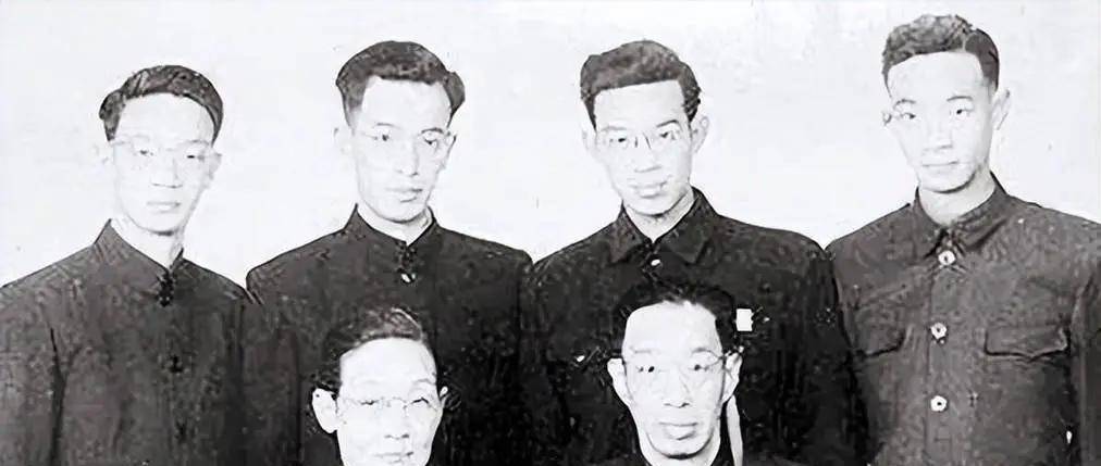 主动向他上级投诚,没想到上级也是卧底_郑连魁_国民党_中统