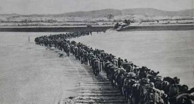 首批入朝军队达26万,美军侦察机为何没发现?李奇微:这是奇迹