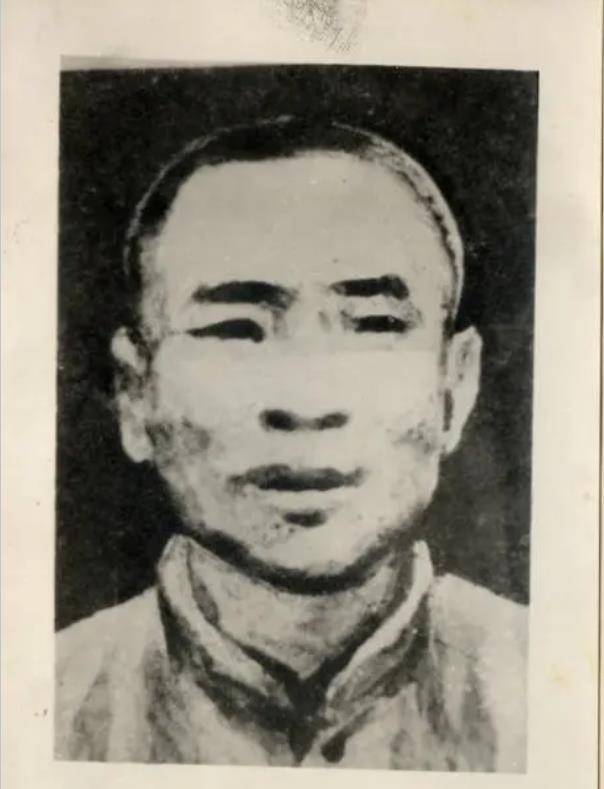 1936年,福建一24岁男子被凌迟,留下一张刑架遗照,他是谁