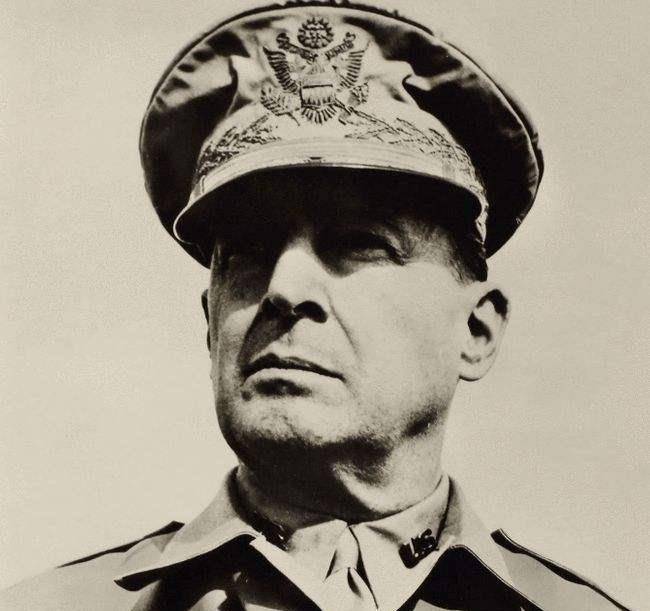 "马来之虎"山下奉文有多猛?活捉11万英军,羞辱麦克阿瑟