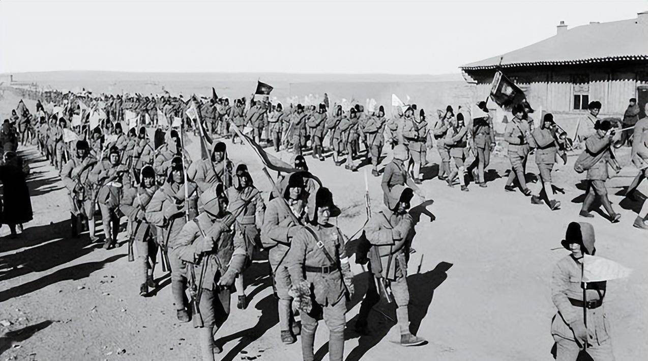 中原大战后,曾经雄踞北方的西北军,为何忽然分崩离析?