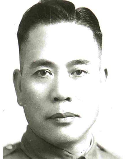 1949年他助新疆和平解放,是新疆棉花的奠基人,王震评其功盖天山