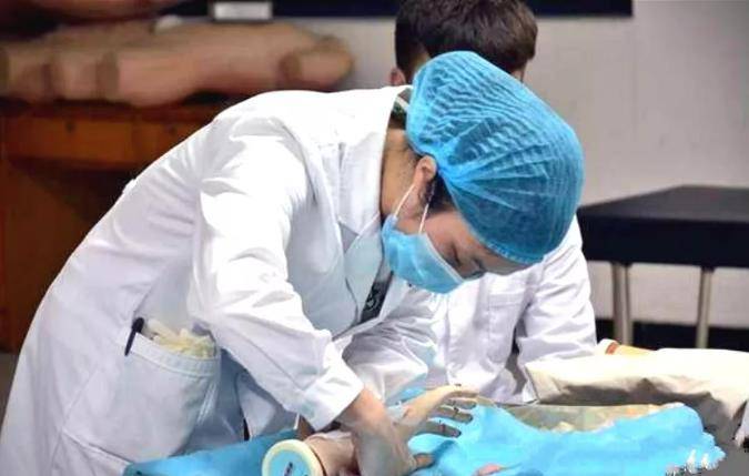 杨彦平 | 向白衣天使致敬 ——写在抗击武汉疫情之际_钟南山_生命