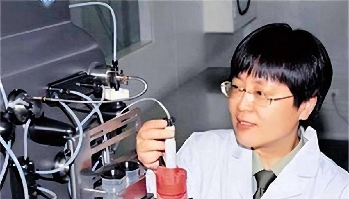 女英雄陈薇,结婚30年没做过家务,丈夫:做家务是对她才能的浪费