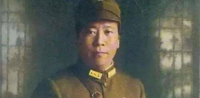 军统特务回忆:杨虎城看到一座坟墓的刻字,感慨自己必然死在这里