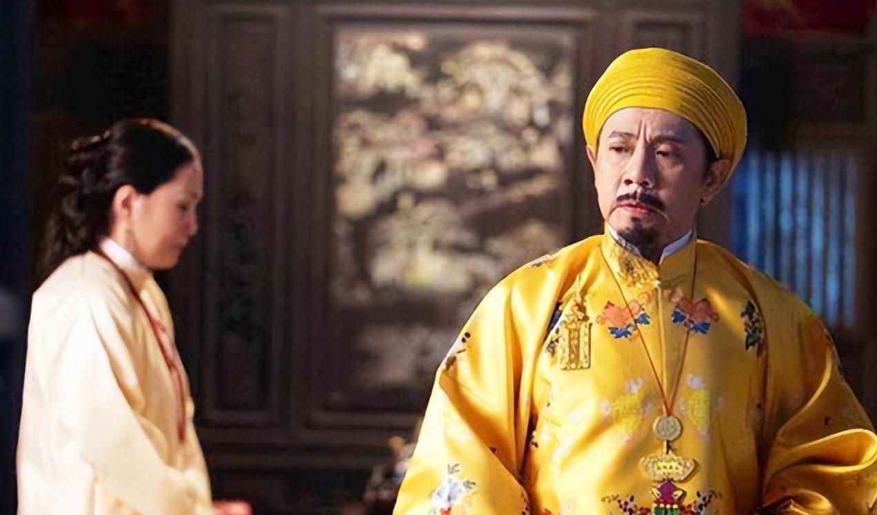 王子逃亡乡下,好心老农收养其12年,登基后却下狠令:满门抄斩