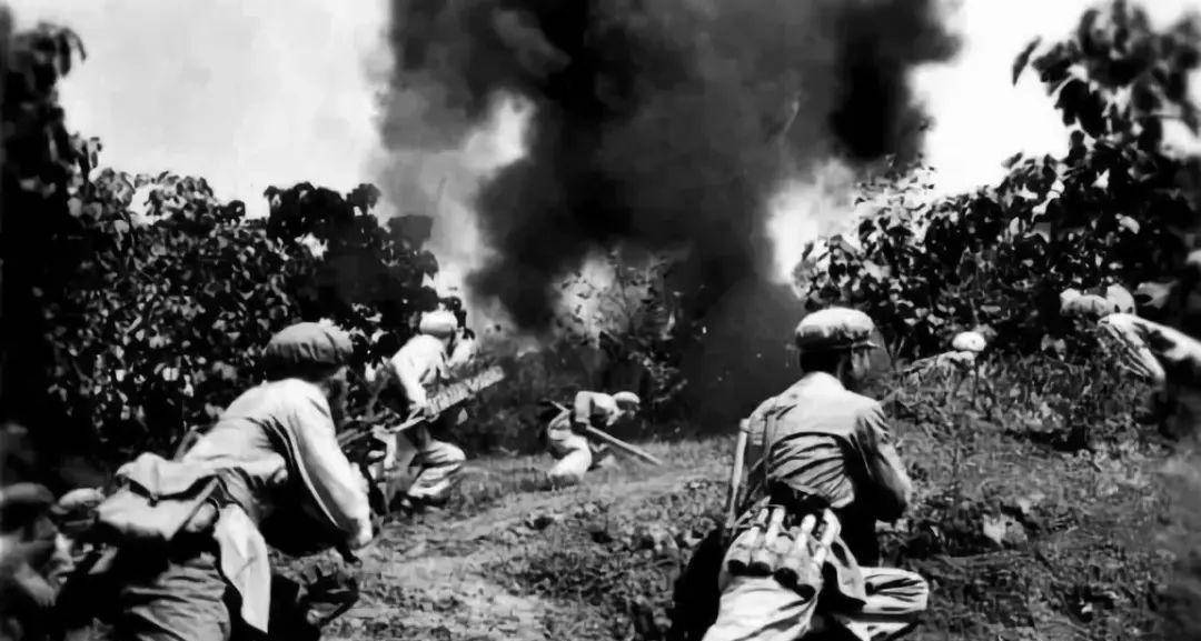 他一个破布包价值连城,深藏农村55年,女儿穷得辍学,他是谁呢?