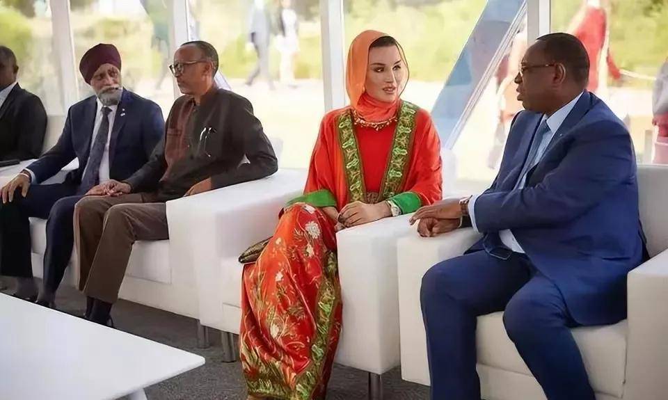 中东"武则天"莫扎飒爽复仇史:嫁仇人儿子,脚踩卡塔尔王朝