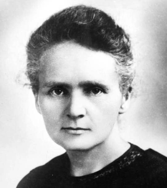 居里夫人两获诺奖,却被法国人称为"波兰荡妇",中年身败名裂?