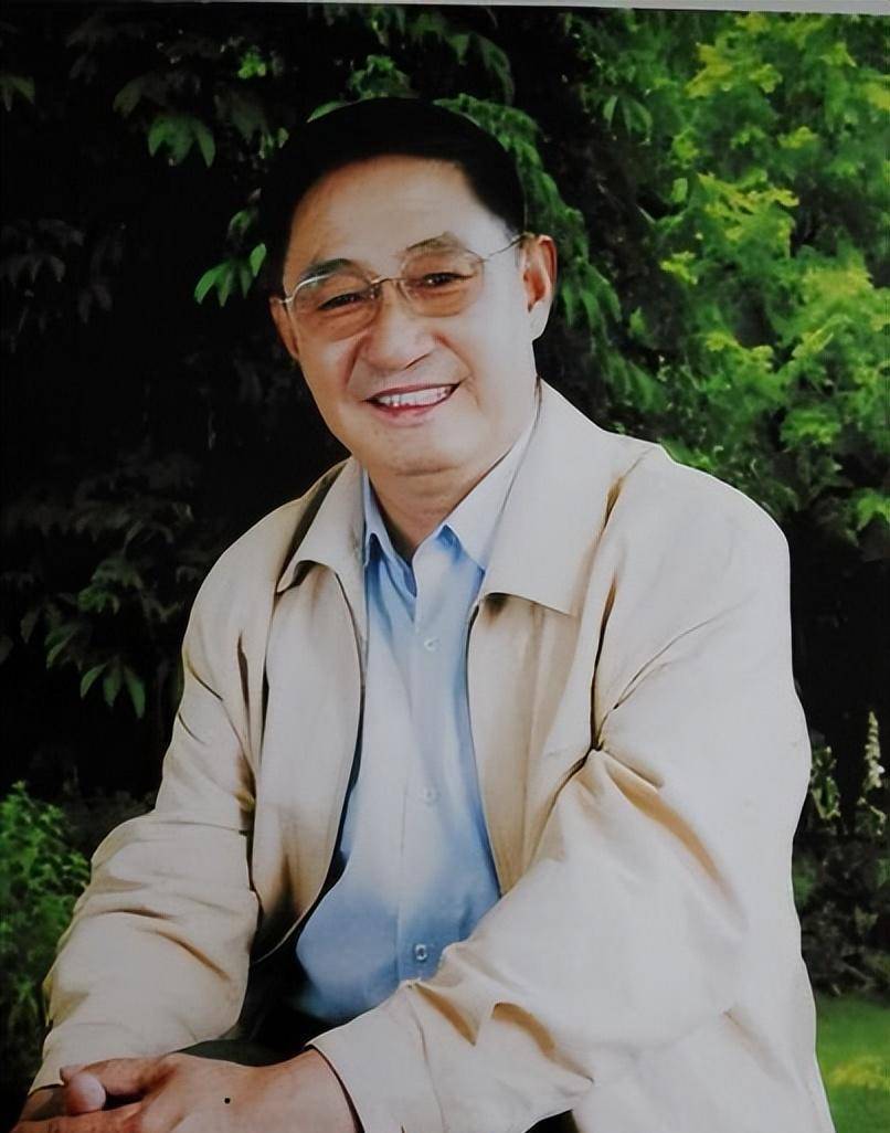 陈嘉煊 - 人虽赋闲精神不倒:怀念挚友,"新闻大咖"陆嘉生之五