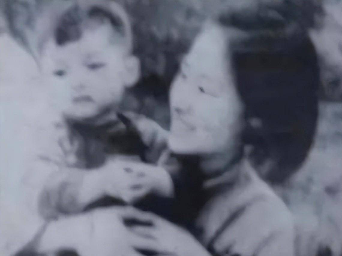 马列对彭小枫很好,对他视如己出,彭小枫自己也非常努力,后来考入著名