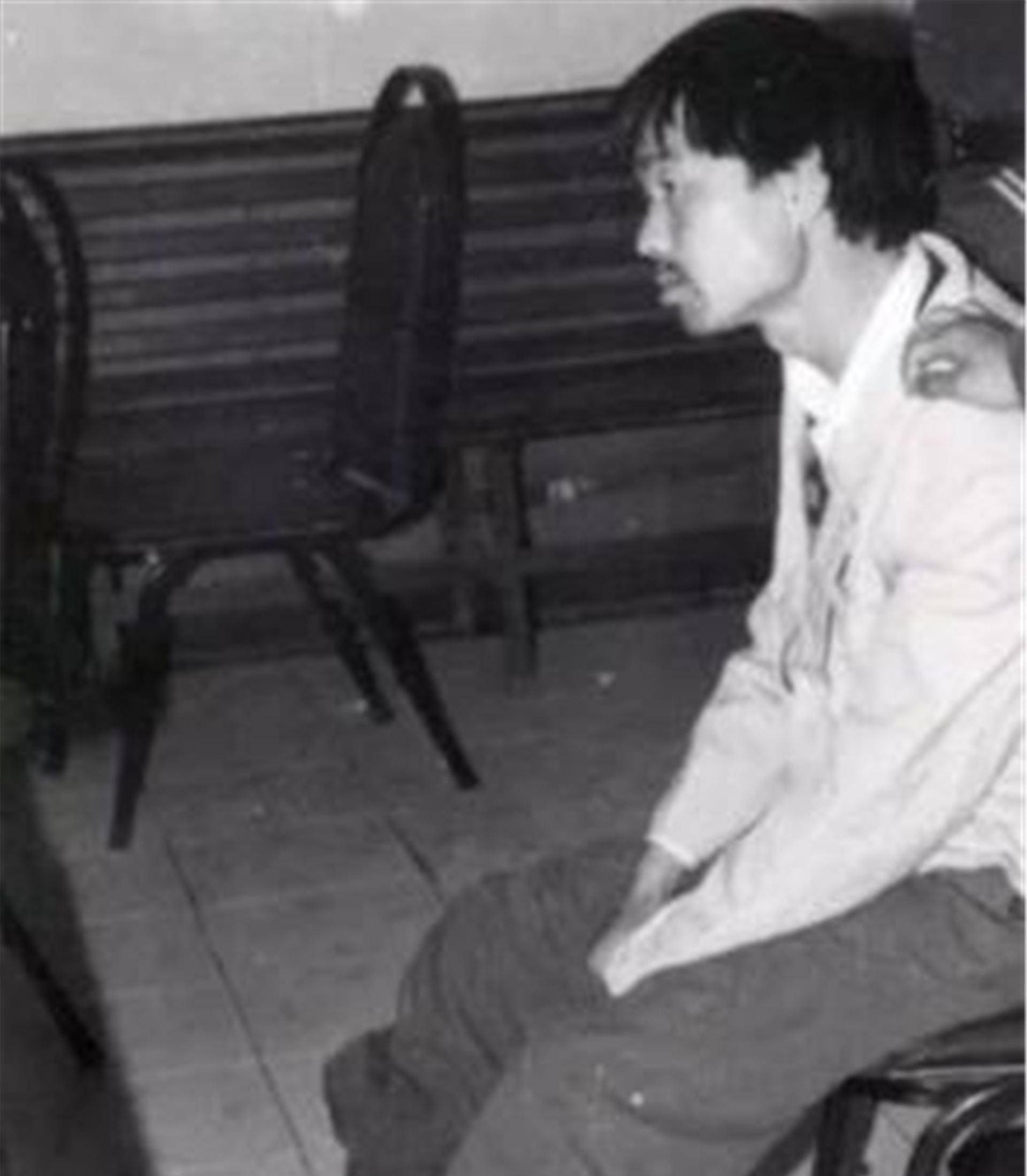 27年前,他参拍谢晋电影《老人与狗》,拍完后,人狗皆被枪毙!