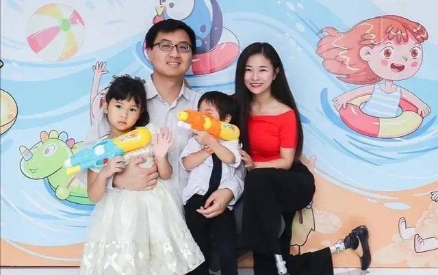 汶川地震13年后,曾经历断腿丧女的舞蹈老师,如今终于改写了结局_廖智