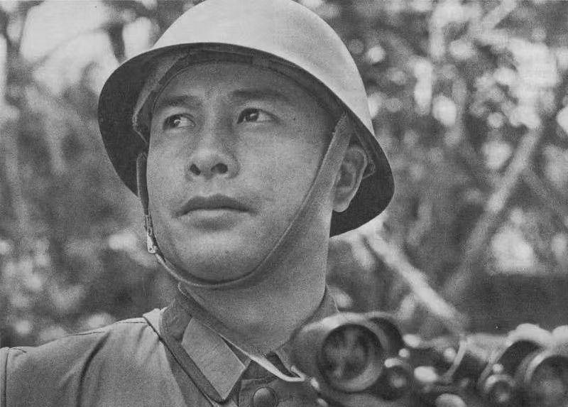 已在上级面前立下军令状的团长刘永新不断给三营施加压力,在电话里