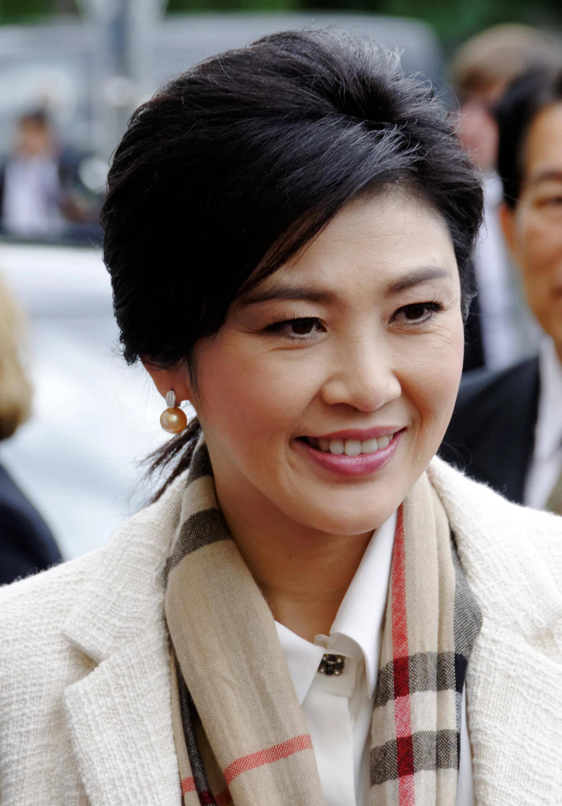 英拉1947年到今天,泰国经历了军人执政和文官执政时期,皮汶,沙立,他侬