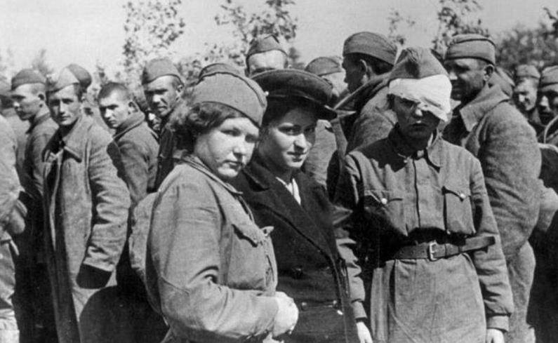 二战时一共参战的女兵达到300万,她们除了打仗,还能做些什么?