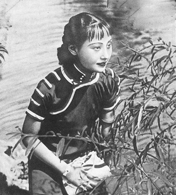 1950年"女特务"主动自首,男儿身曝光引轰动,真相远比想象复杂