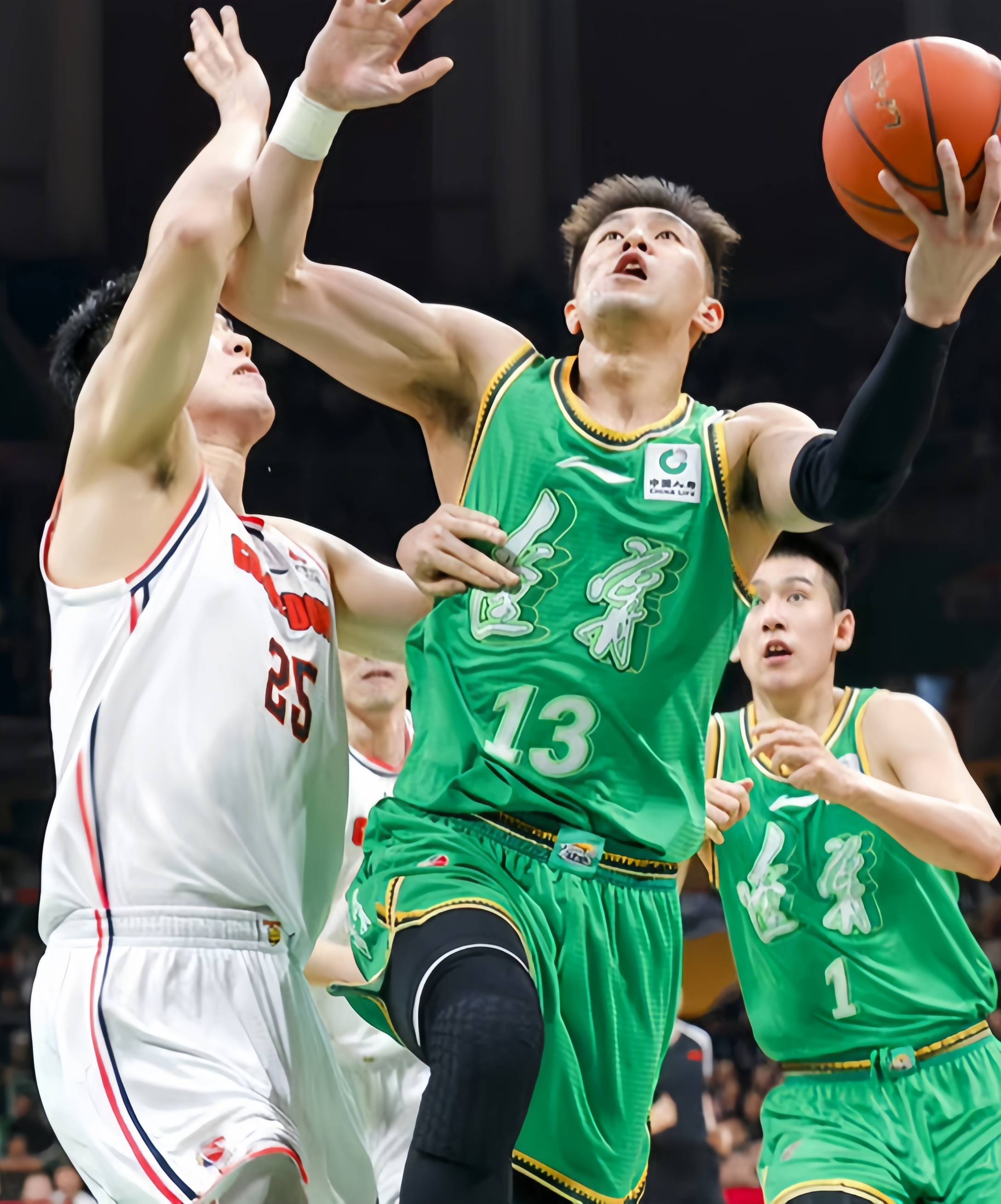 cba季后赛助攻榜!赵继伟本土第一,郭艾伦排第二,广东名宿第三