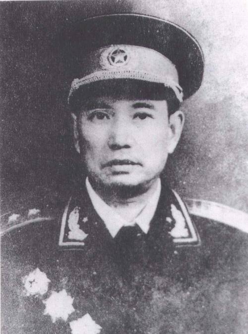 塔山阻击战的大功臣,一生16次当司令员,被称为"司令员承包户"_吴克华