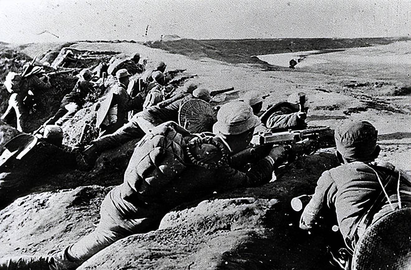 84年湖北老人去世,孙子整理遗物发现半本日记,才知奶奶大有来头