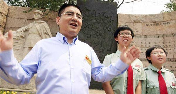 "中国首善"陈光标真消失?曾主动捐20亿,如今被拍到在老家种地