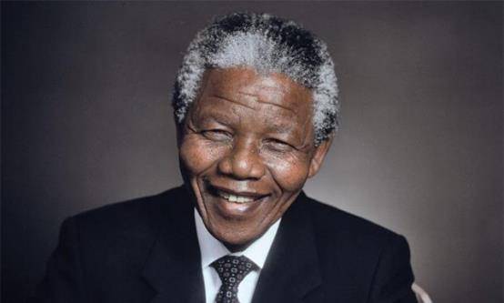 2013年曼德拉的下葬地:4500名人齐聚库努小村,10天哀悼期