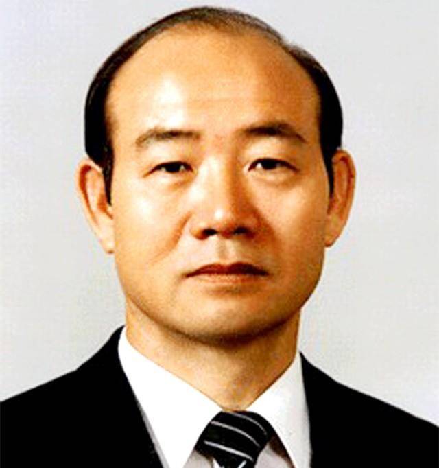 1979年10月26日全斗焕篡权纪实:判死刑,改无期,被特赦_朴正熙_金载圭