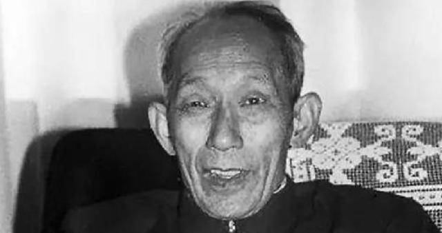 同样是最后一批特赦的战犯,可想而知,刘镇湘的思想也是同样的十分顽固