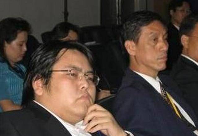 李兆会:父亲被枪杀,娶女明星,10年败光百亿,被悬赏2162万通缉