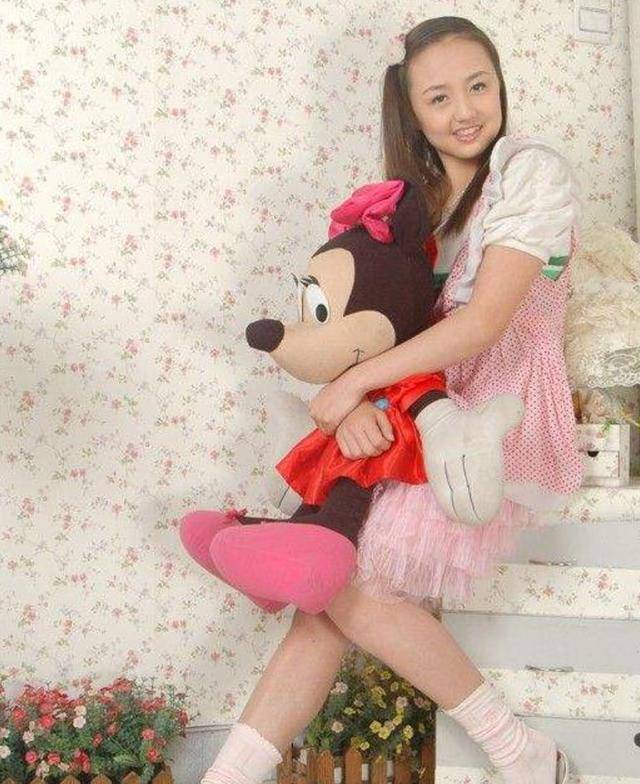 河北美女身高151容貌酷似佟丽娅,曾获世界体操冠军,如今仍单身