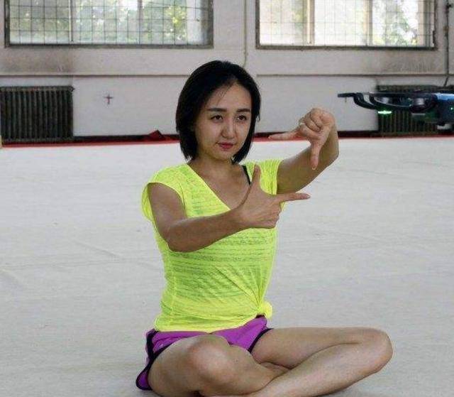 河北美女身高151容貌酷似佟丽娅,曾获世界体操冠军,如今仍单身