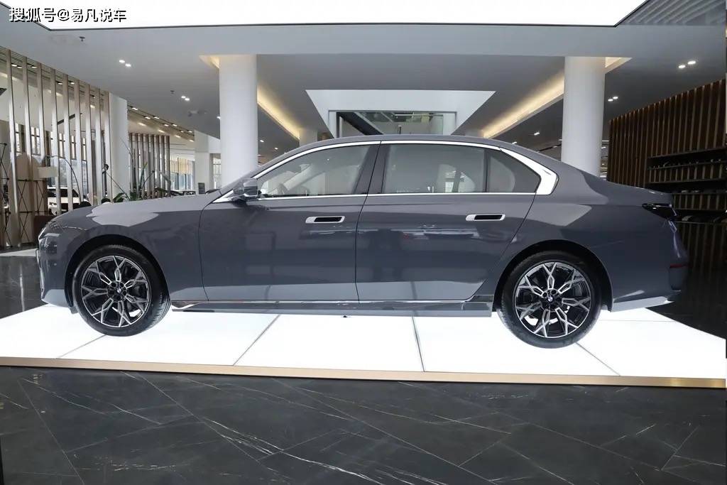 宝马7系车友群宝马7系车主群车友会车友组织俱乐部宝马7系微信群欢迎