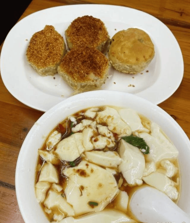 扬州五大热门小吃店!本地人推荐,美味鲜香,排队也要尝试