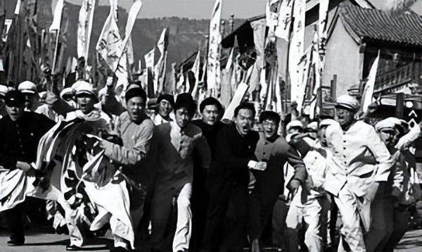 中国人民的一次伟大觉醒,学生罢课,工人罢工,夺回山东主权