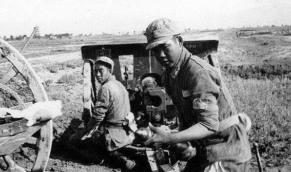 这个小县城不好打,我军出动一个纵队,用了一个月才攻下