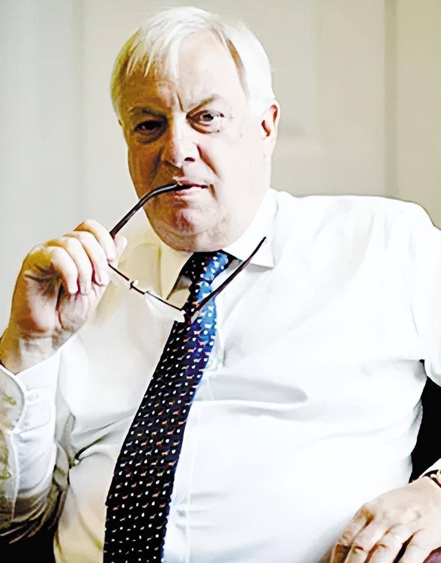 末代港督彭定康离港后过得如何?沉迷殖民旧梦,晚年成麻烦制造机