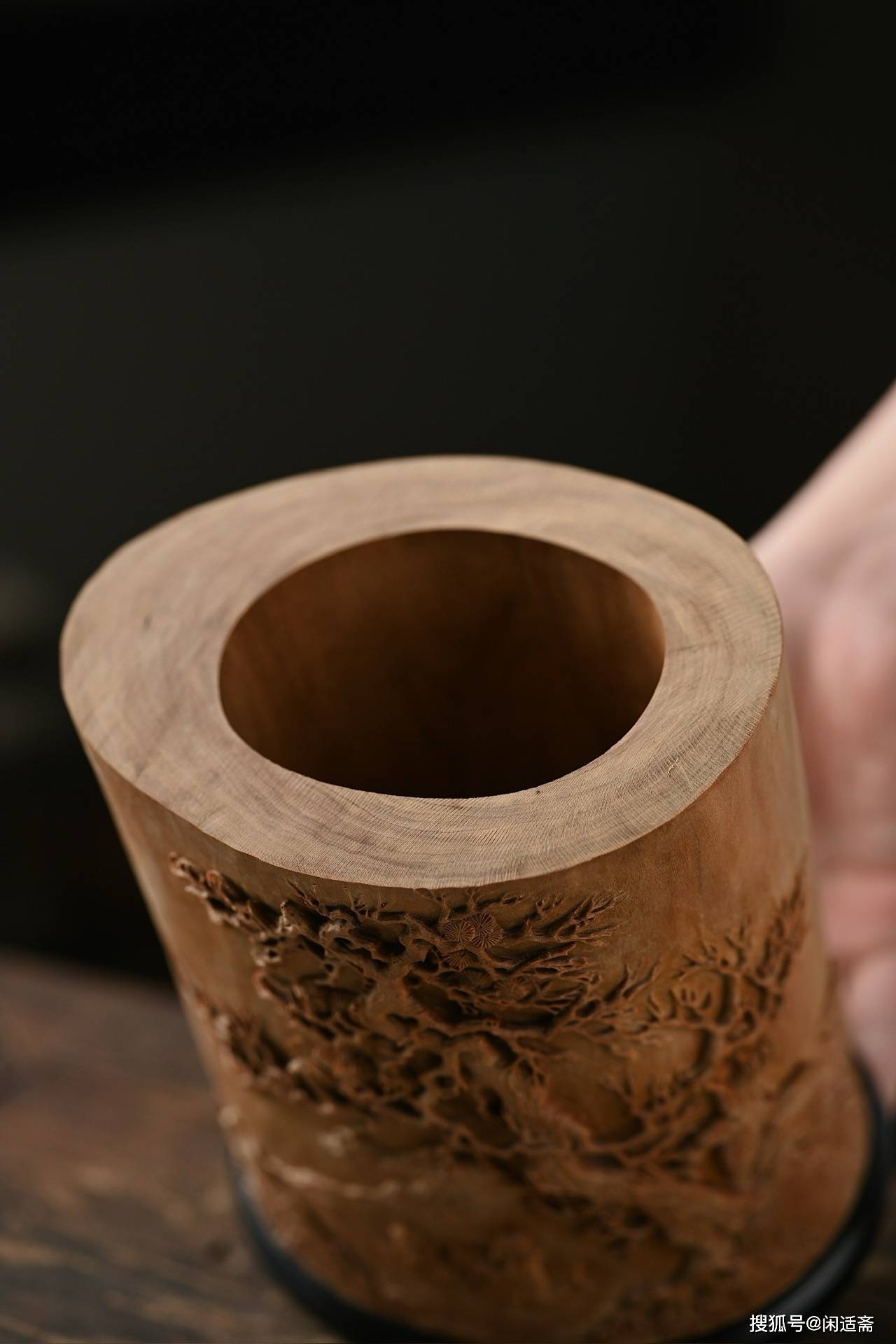 老山檀香木,松下读书图,文房珍藏笔筒