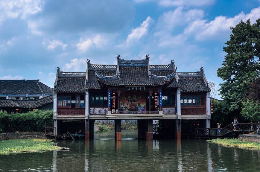 到杭州旅游最佳旅游季节和注意事项,美食,景点,住宿全覆盖