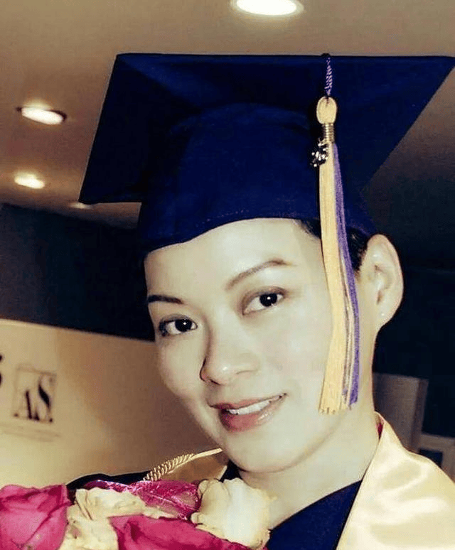 耿直女星刘锦玲:从无绯闻拒绝潜规则,51岁读学位帮助他人