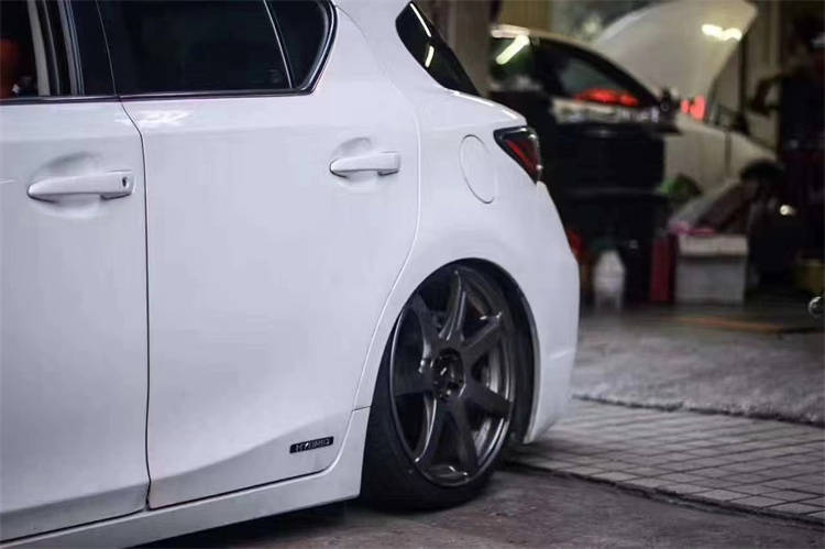 雷克萨斯ct200改装airbft气动避震:贴地姿态的极致演绎