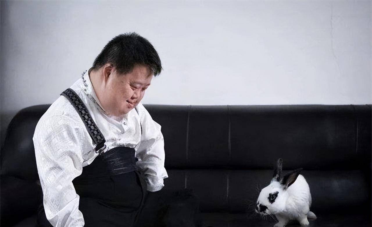 "天才指挥家"舟舟:癌症痊愈后,父亲不再逼妹妹为他养老送终