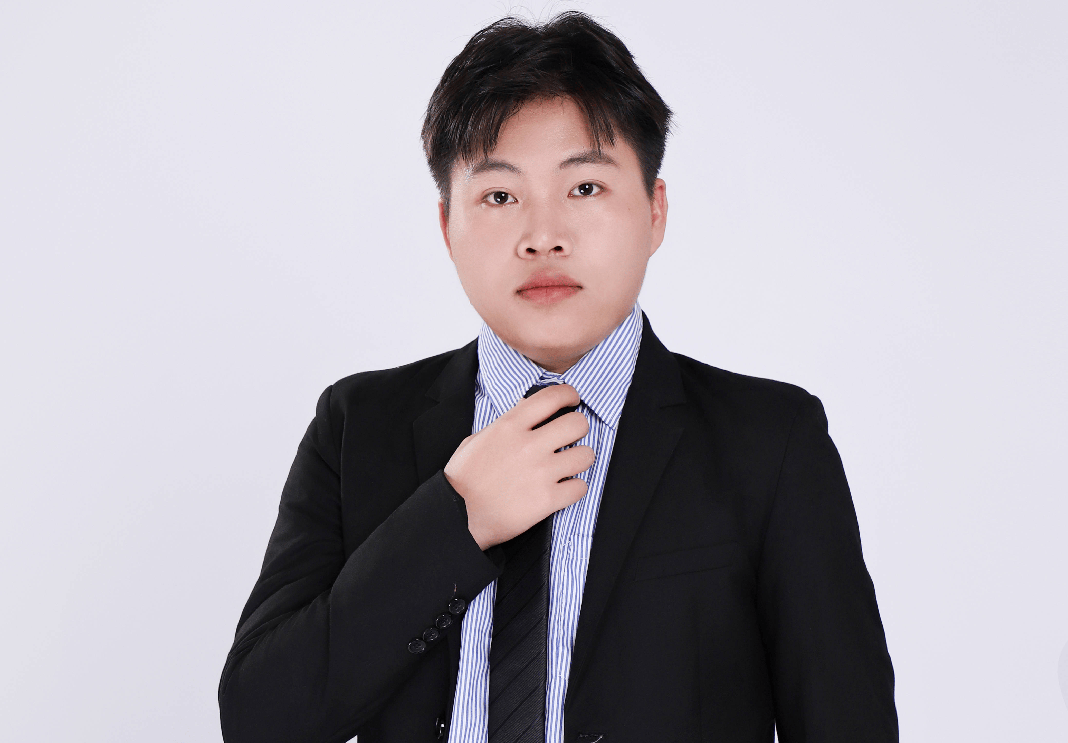 走近伟健老师:专业成就美丽传奇