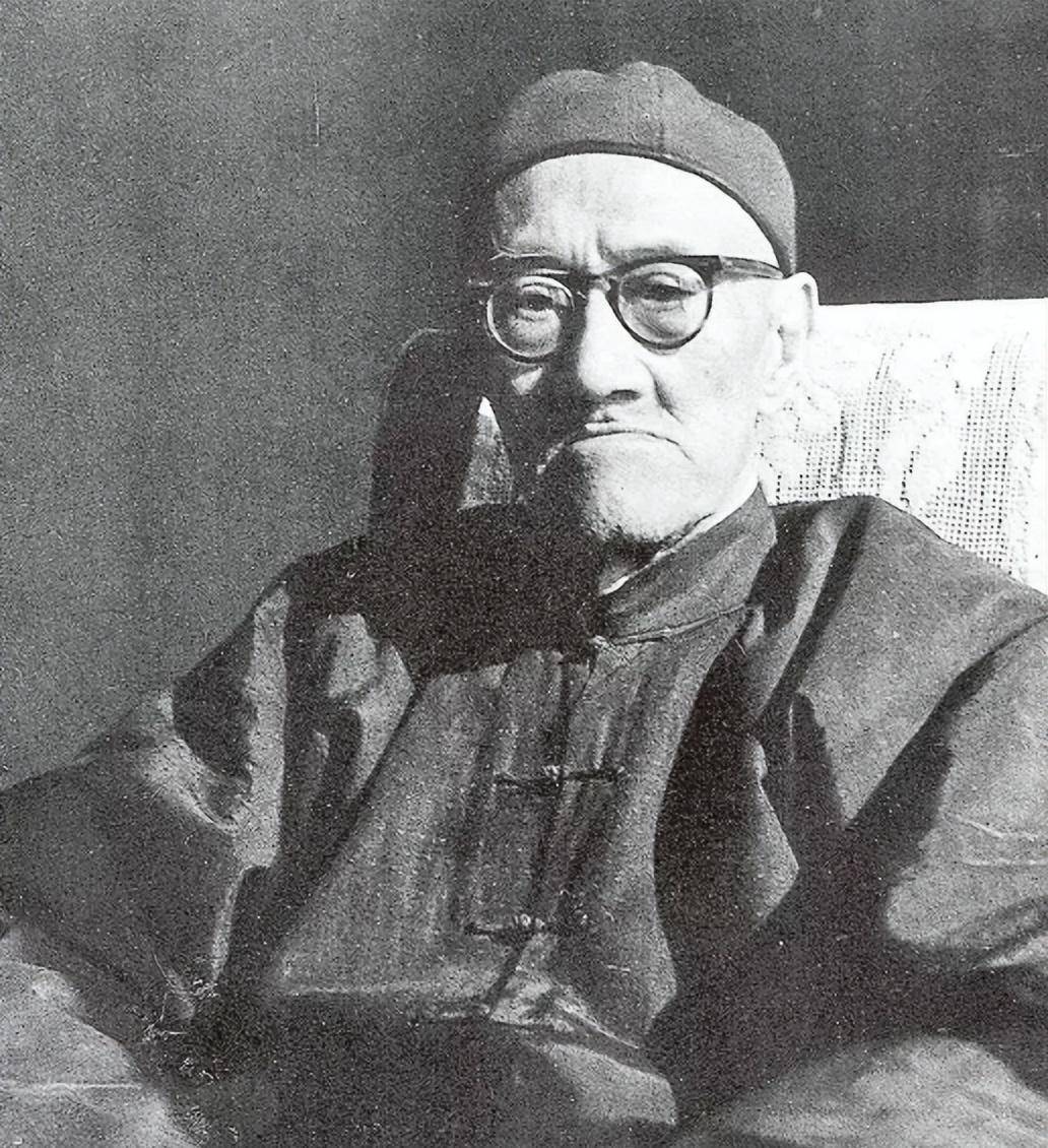原创1950年梁漱溟邀他进京任职,他走到半路想到自己的身份,连夜南逃