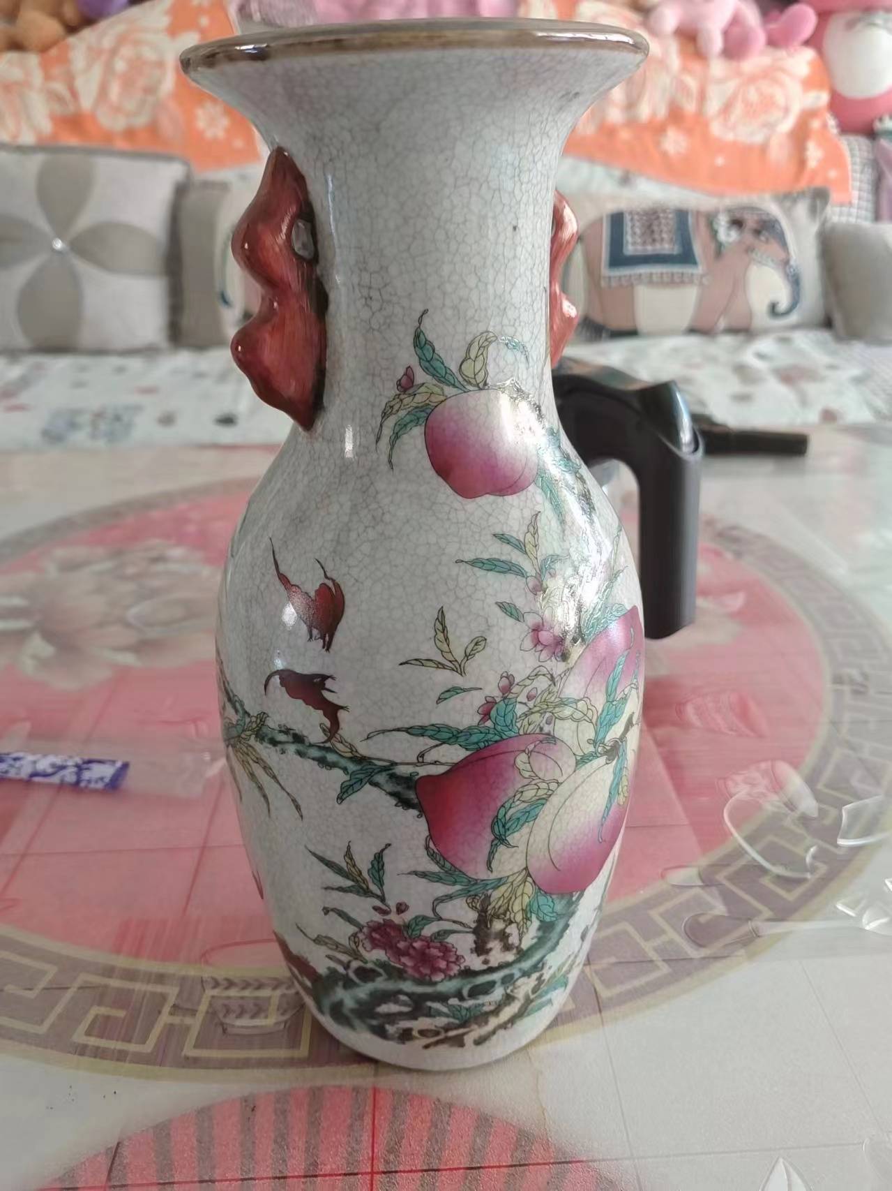粉彩团凤纹哥釉赏瓶