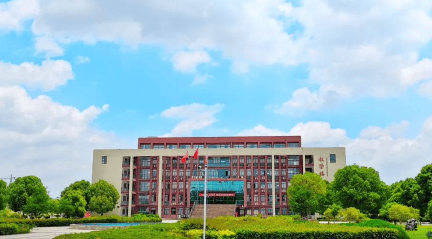 2024安徽省高考成绩未到专科线还能上大专吗?可来合肥共达职业技术学