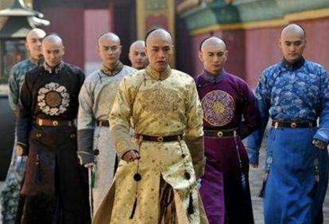 此人被软禁26年,苦中作乐,娶14个女人,生29个子女_康熙_胤禔_儿子