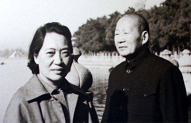 1959年刘文彩地主庄园开馆,周总理急电刘文辉:立刻进京履新职