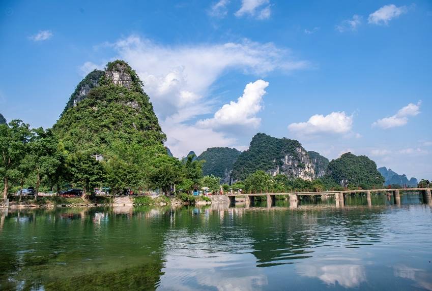 放假去桂林旅游自由行导游推荐,景点,住宿,美食分享_漓江_象山_美景