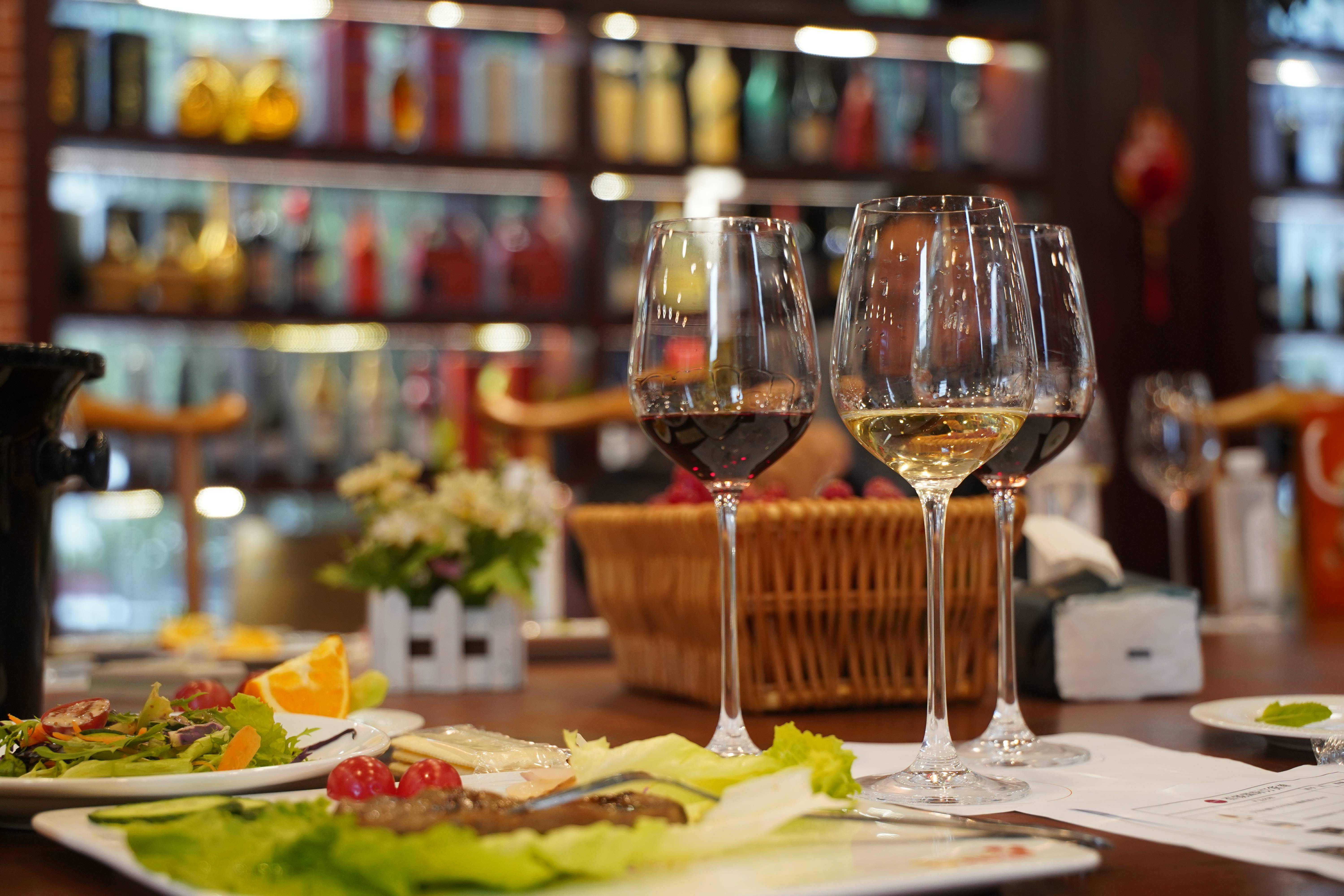 周末轻松接触葡萄酒文化,就来当一个百锐国际品鉴官