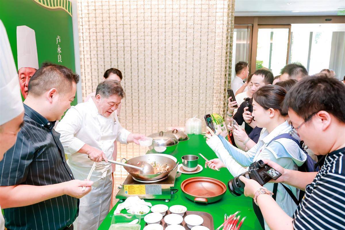 湖北名厨邹志平图片